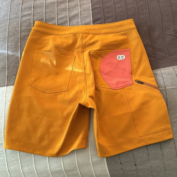 Curious Creatures Ramble Scramble Short - Picture 2 of 4